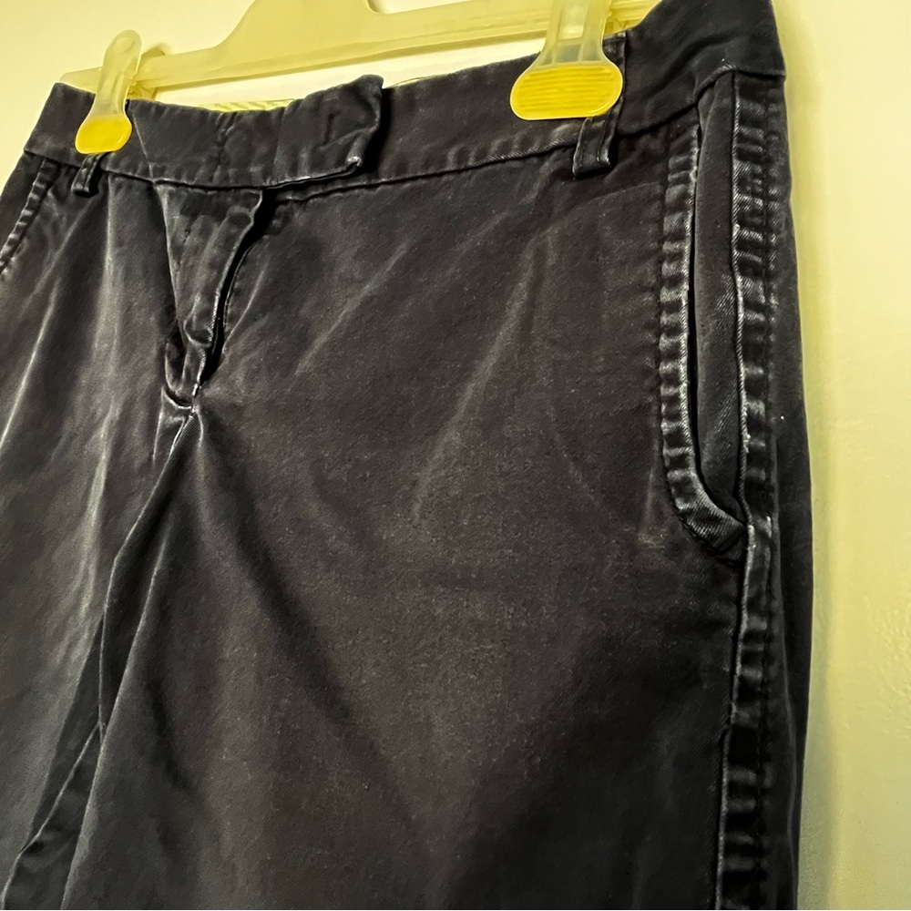 NAVY J CREW DISTRESSED BERMUDA SHORTS - Picture 5 of 7